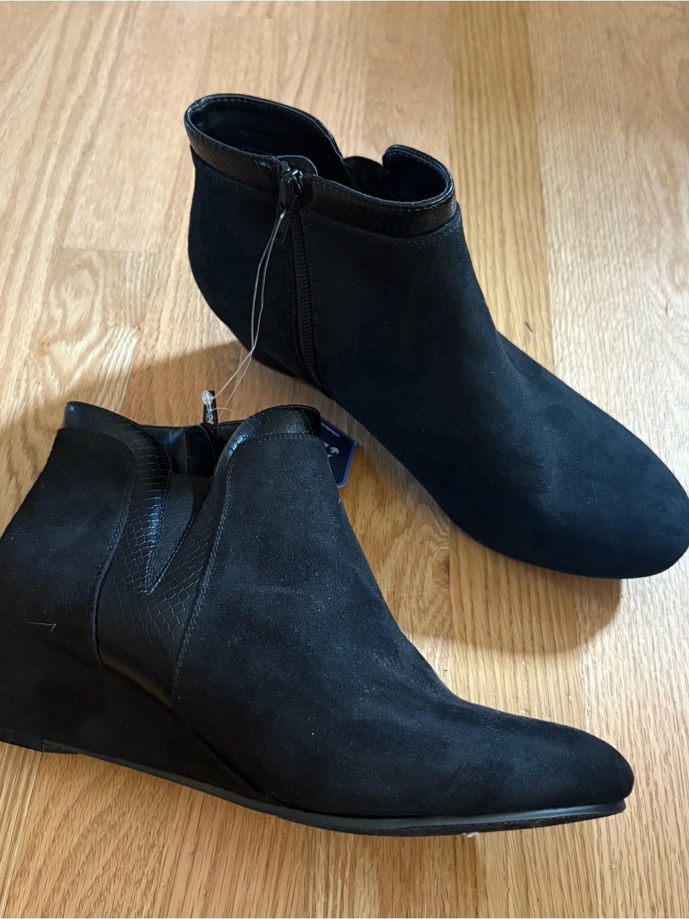croft & barrow Ortholite Eco Black Faux Suede Ankle Booties Sz 10 NEW Boots